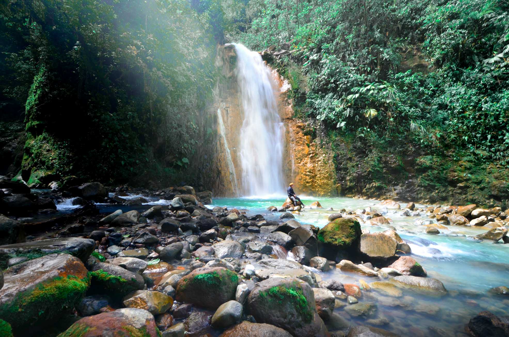 Mayven Costa Rica Top Itinerary 2 weeks las gemelas waterfalls cloud forest